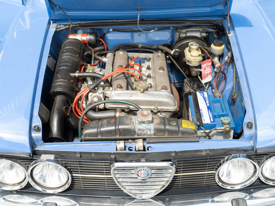 Bild 55/58 von Alfa Romeo Giulia Nuova Super 1600 (1977)
