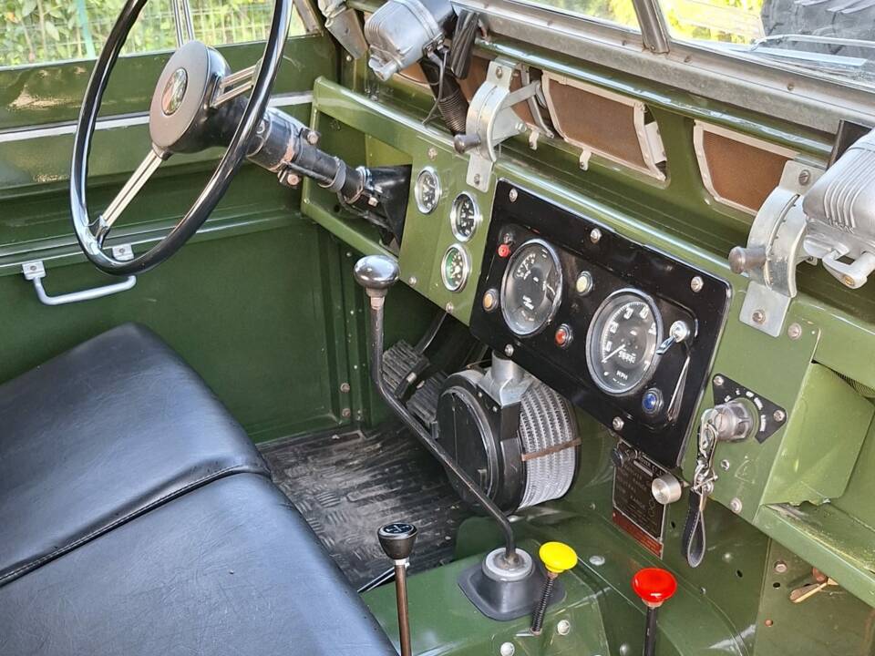 Bild 33/33 von Land Rover 88 (1965)