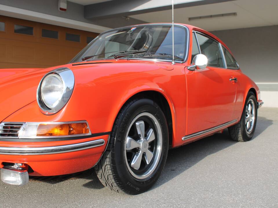 Image 52/79 of Porsche 912 (1969)
