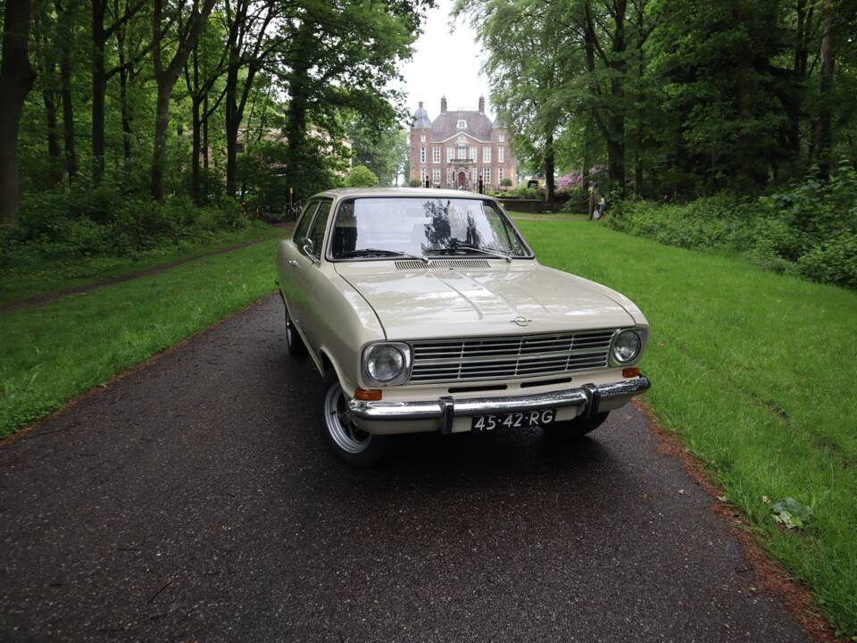 Bild 15/55 von Opel Kadett 1,1 S (1971)