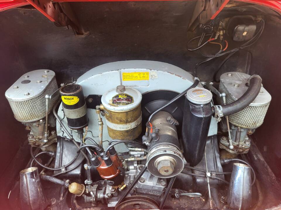 Image 30/44 of Porsche 356 C 1600 SC (1964)