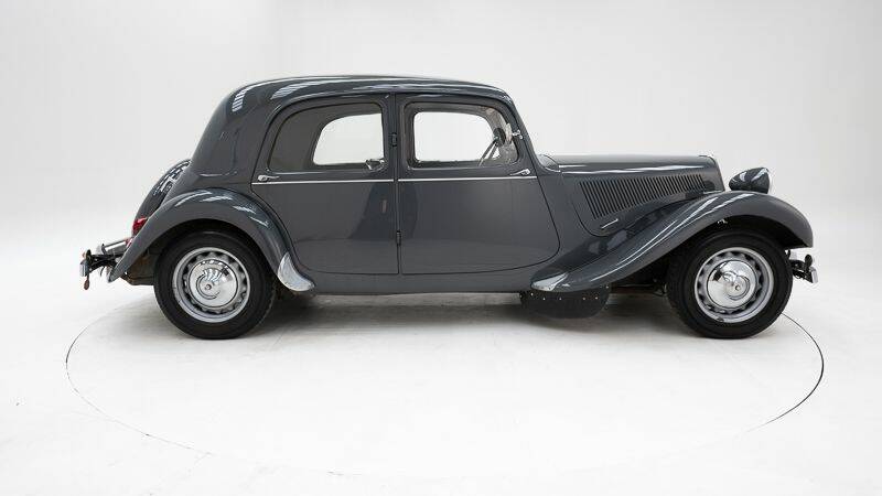Image 9/15 of Citroën Traction Avant 11 BL (1950)