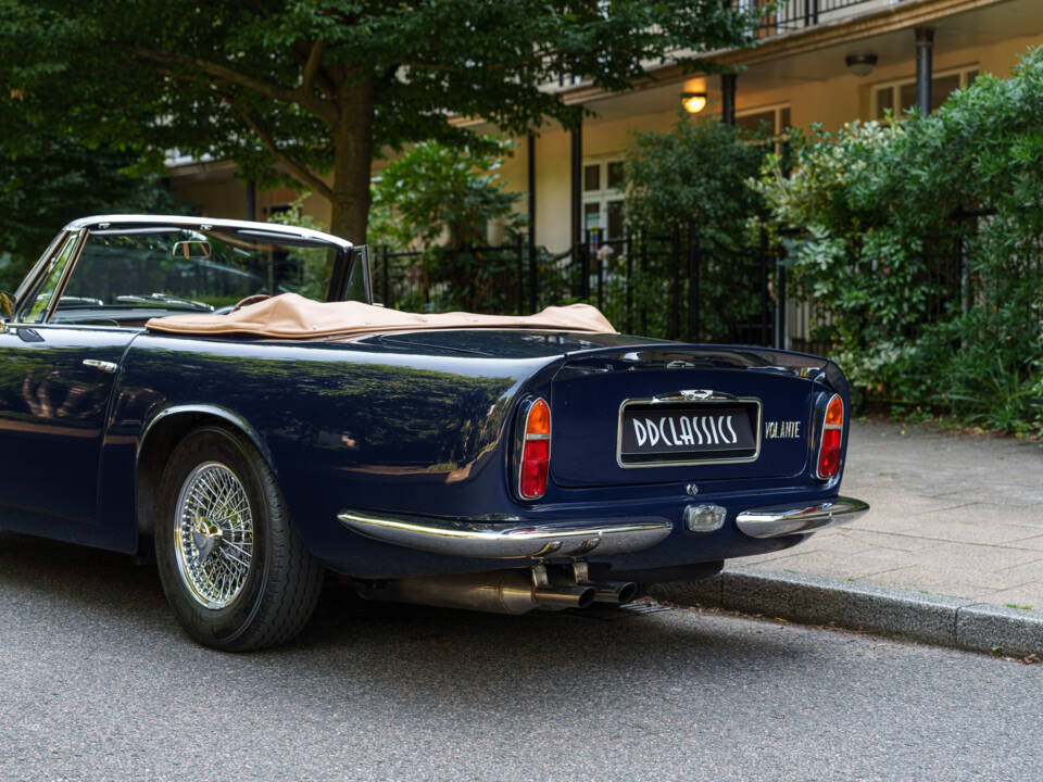 Bild 15/28 von Aston Martin DB 6 Mk II Volante (1970)