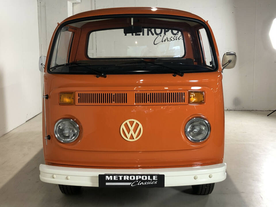 Bild 4/20 von Volkswagen T2b Pritsche (1977)
