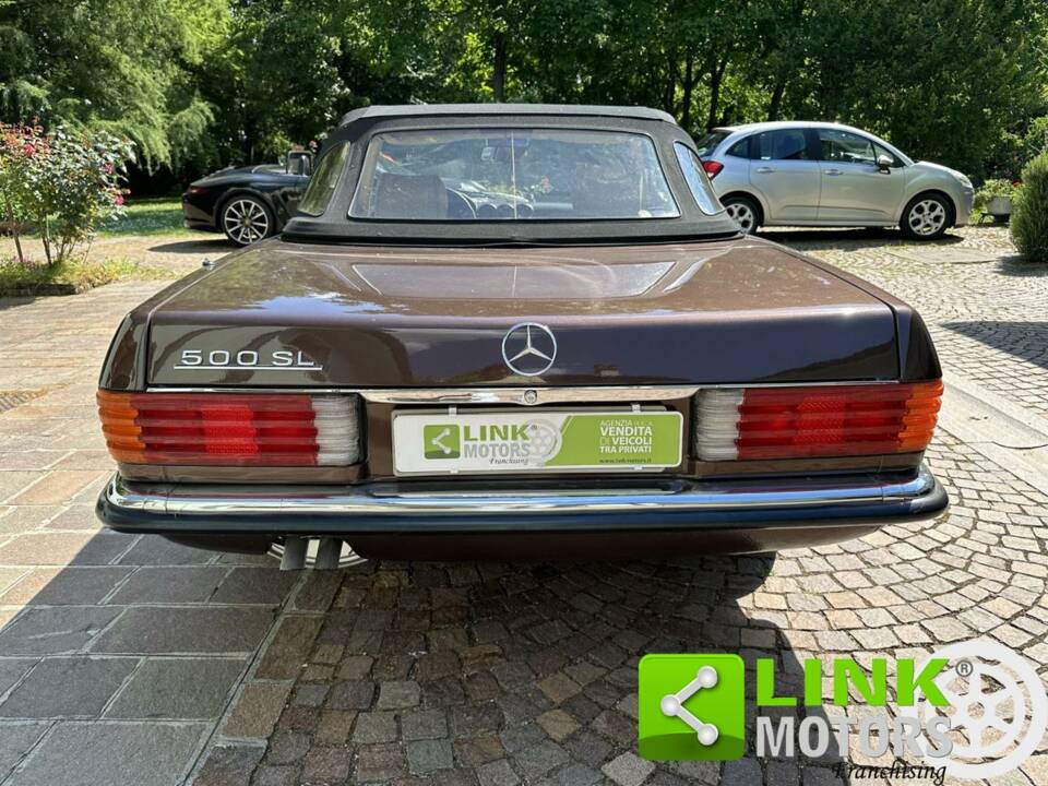 Imagen 5/10 de Mercedes-Benz 500 SL (1982)