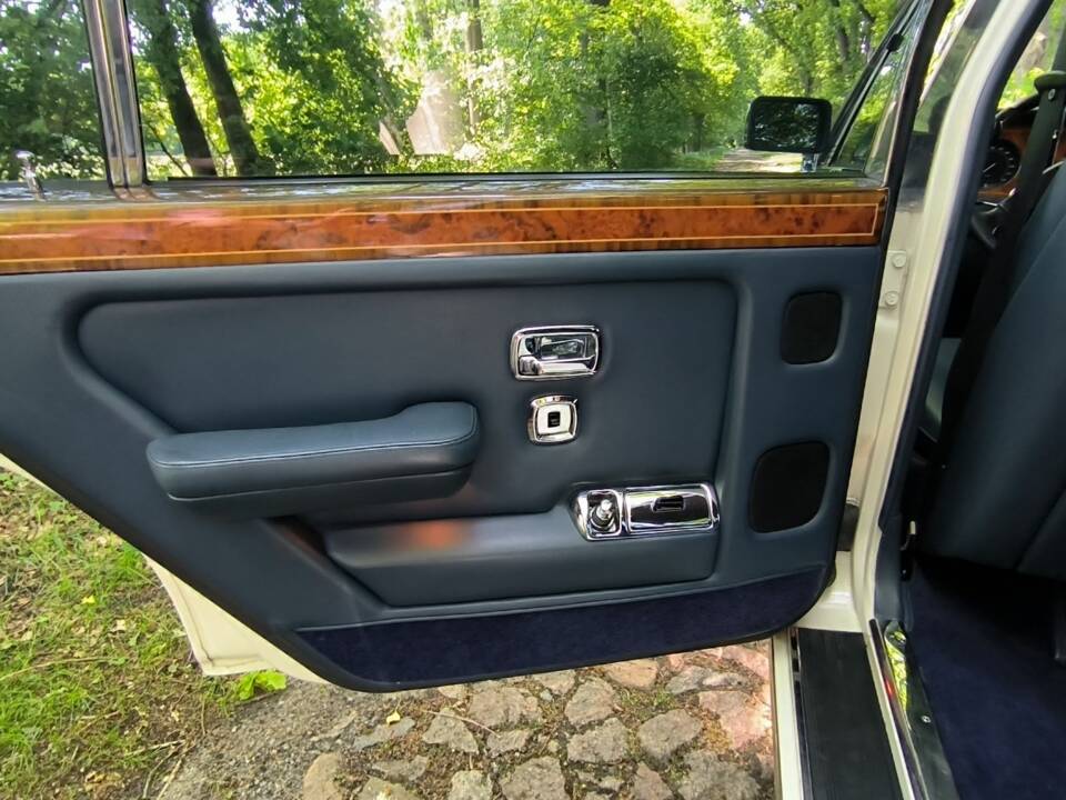 Afbeelding 15/33 van Rolls-Royce Silver Spur II (1991)