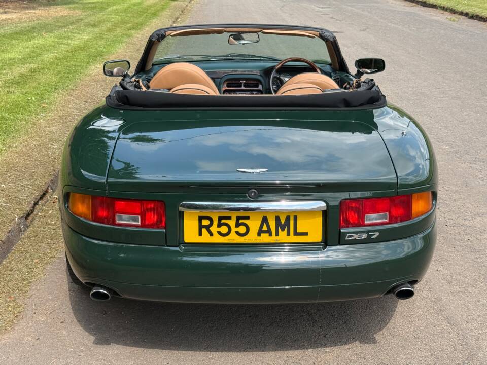 Immagine 3/19 di Aston Martin DB 7 Volante (1998)