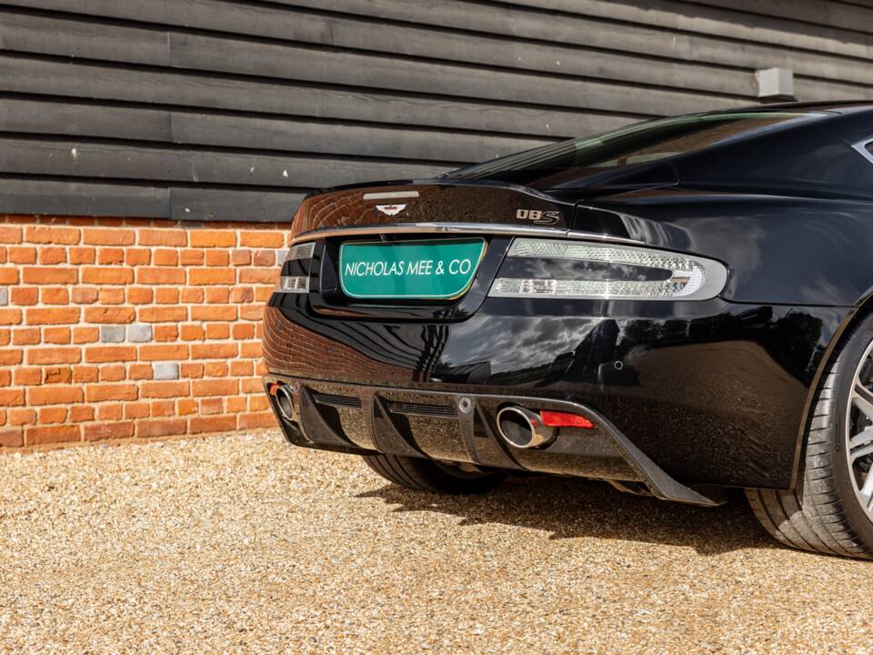Image 48/77 of Aston Martin DBS (2009)