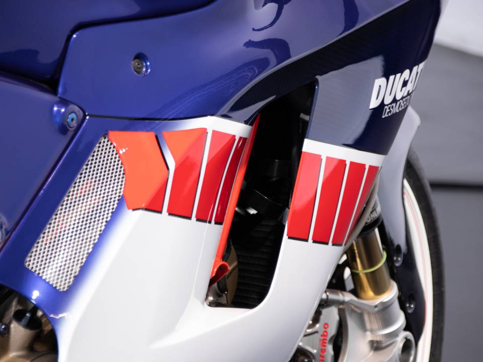 Image 34/50 de Ducati DUMMY (2008)