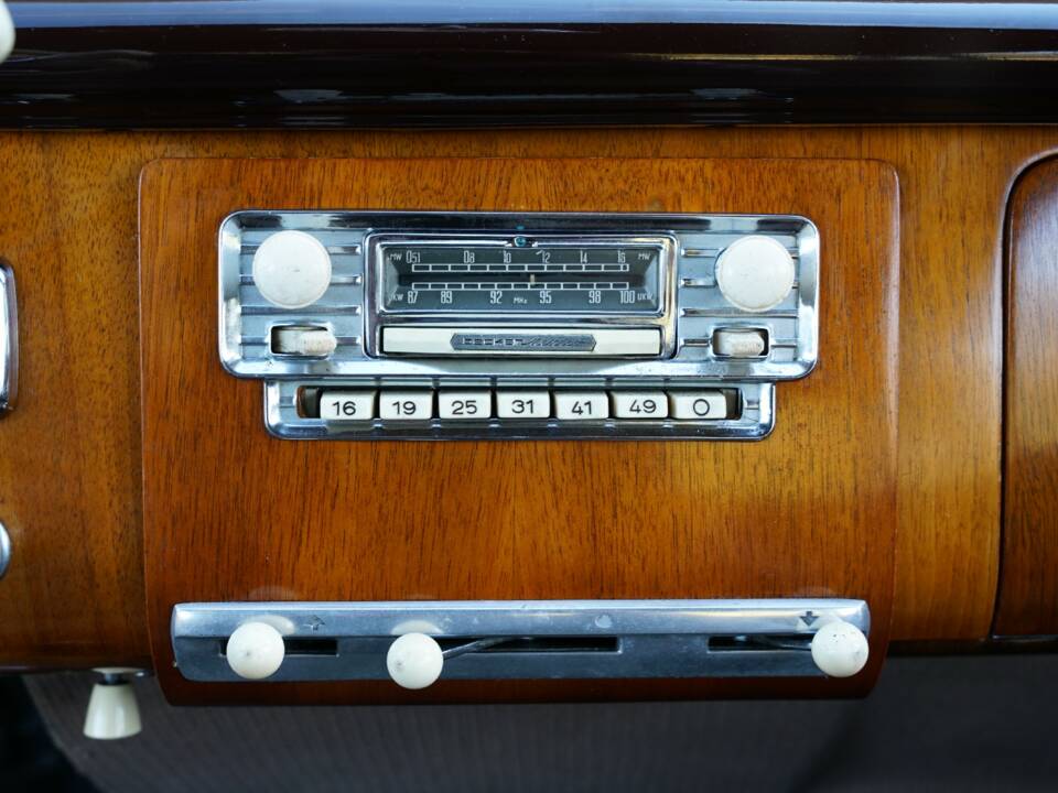 Afbeelding 39/50 van BMW 502 - 3.2 Litre (1958)