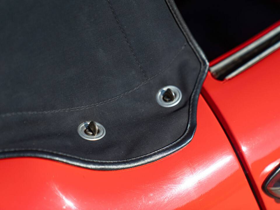 Image 28/50 of Alfa Romeo Giulia 1600 Spider (1964)