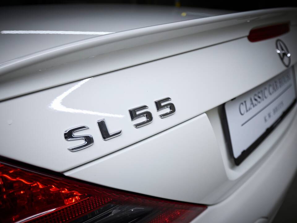 Image 28/99 de Mercedes-Benz SL 55 AMG (2005)