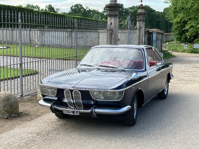 Image 4/36 de BMW 2000 CS (1968)
