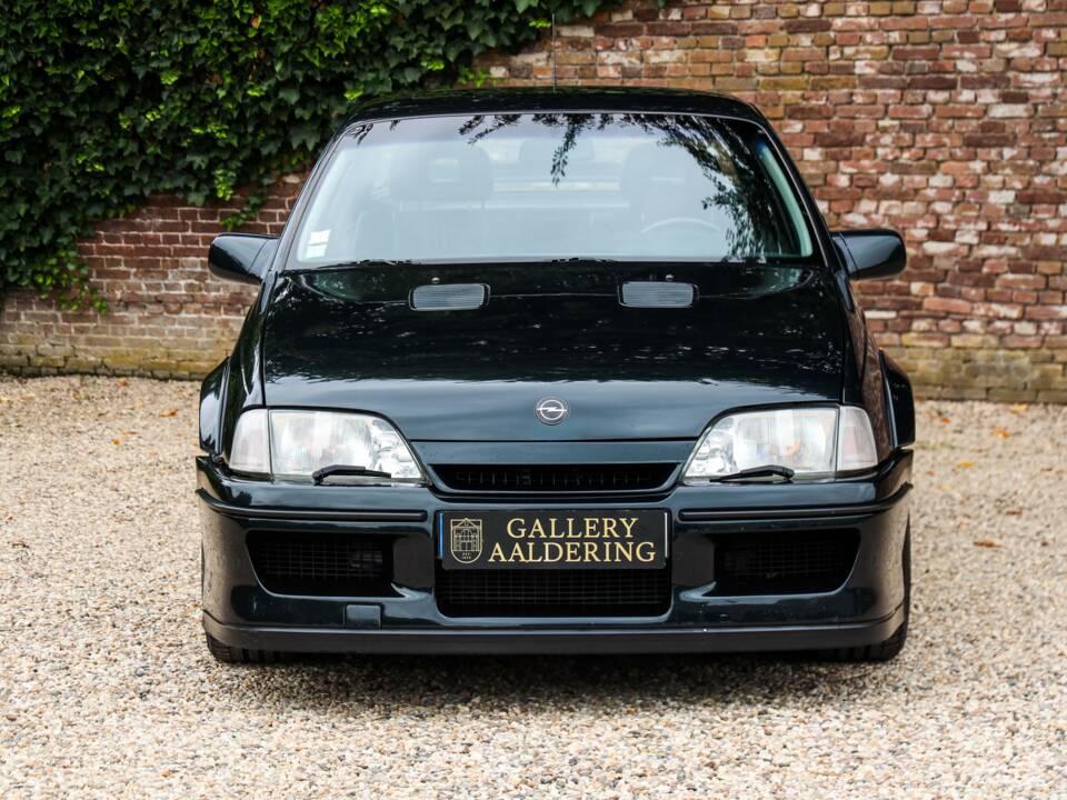 Image 27/50 de Lotus Carlton (1992)