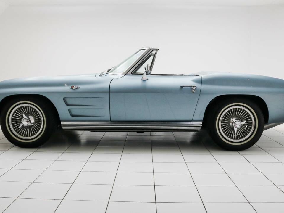 Afbeelding 2/15 van Chevrolet Corvette Sting Ray Convertible (1964)