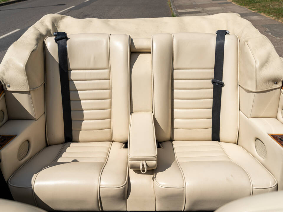 Bild 23/26 von Bentley Continental (1992)