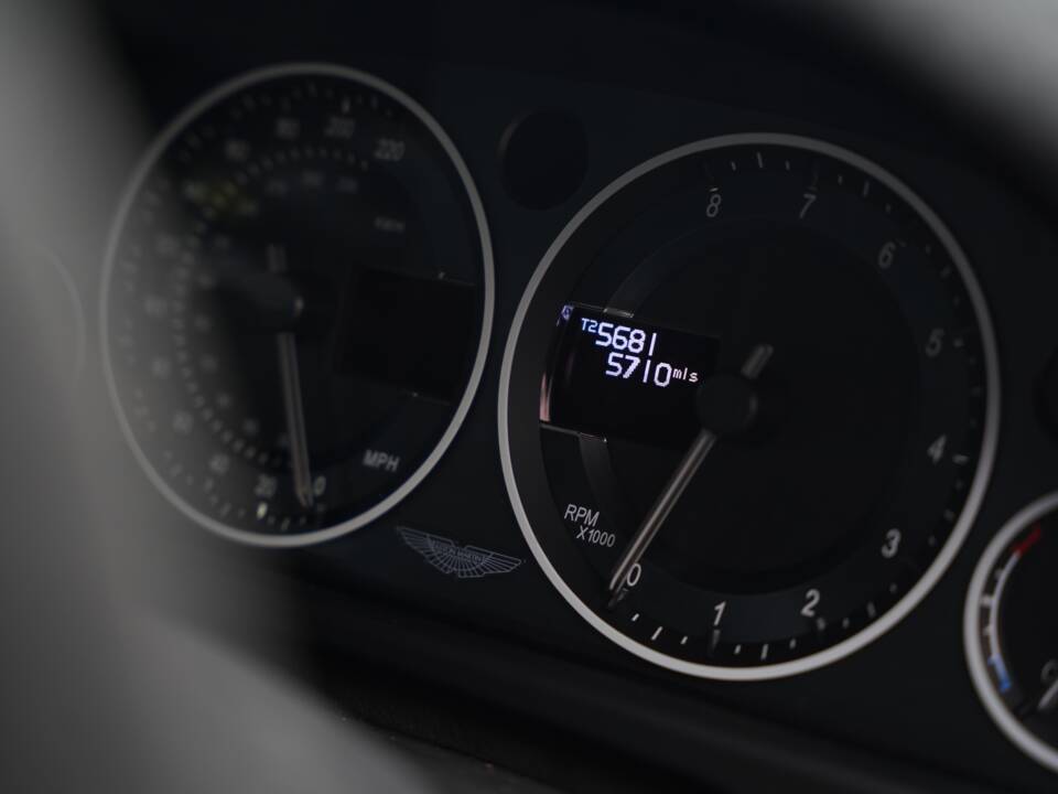 Bild 21/50 von Aston Martin V12 Vantage AMR (2017)