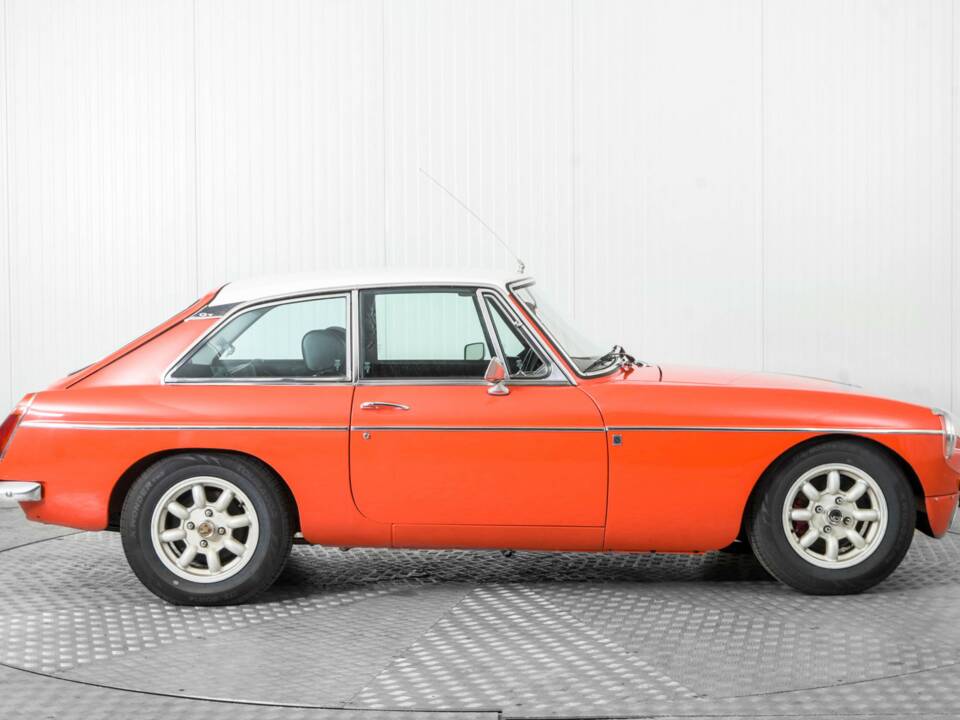 Bild 10/50 von MG MGB GT V8 SEC (1978)