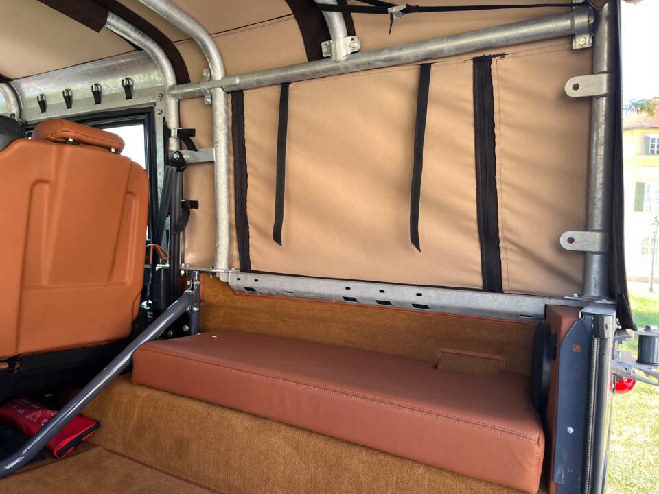 Bild 72/100 von Land Rover Defender 110 (2014)