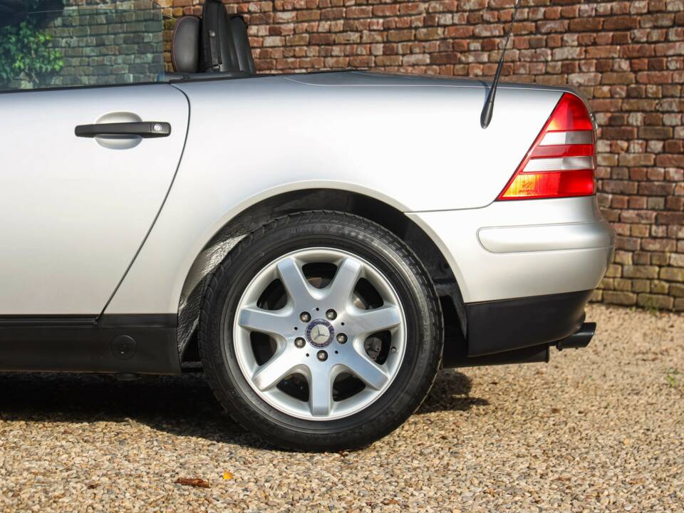 Bild 19/50 von Mercedes-Benz SLK 230 Kompressor (1998)