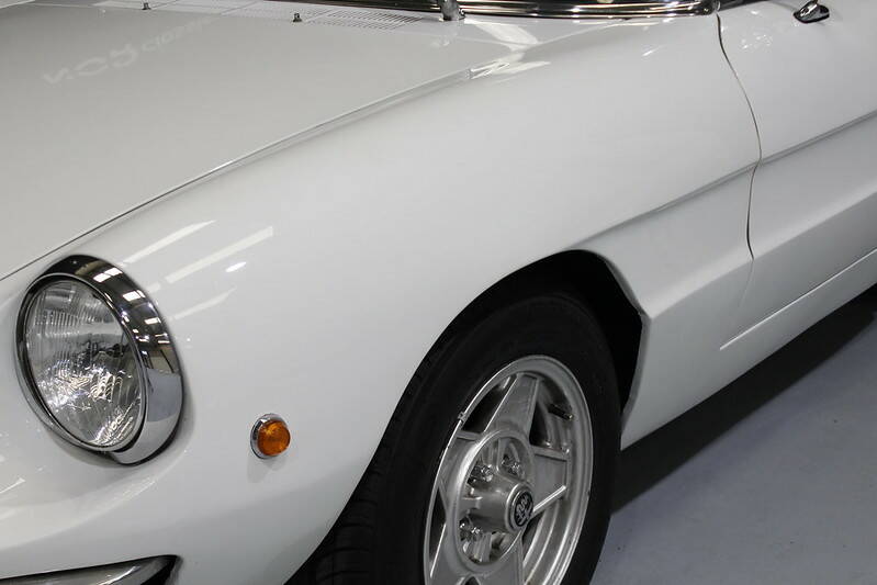 Image 1/9 of Alfa Romeo 1750 Spider (1969)