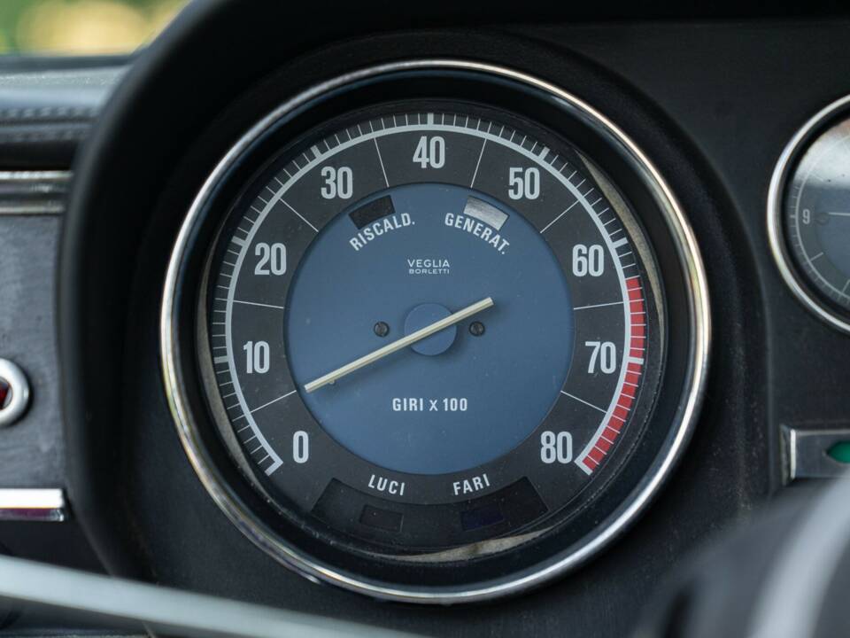 Immagine 42/50 di Alfa Romeo Giulia Nuova Super 1300 (1974)