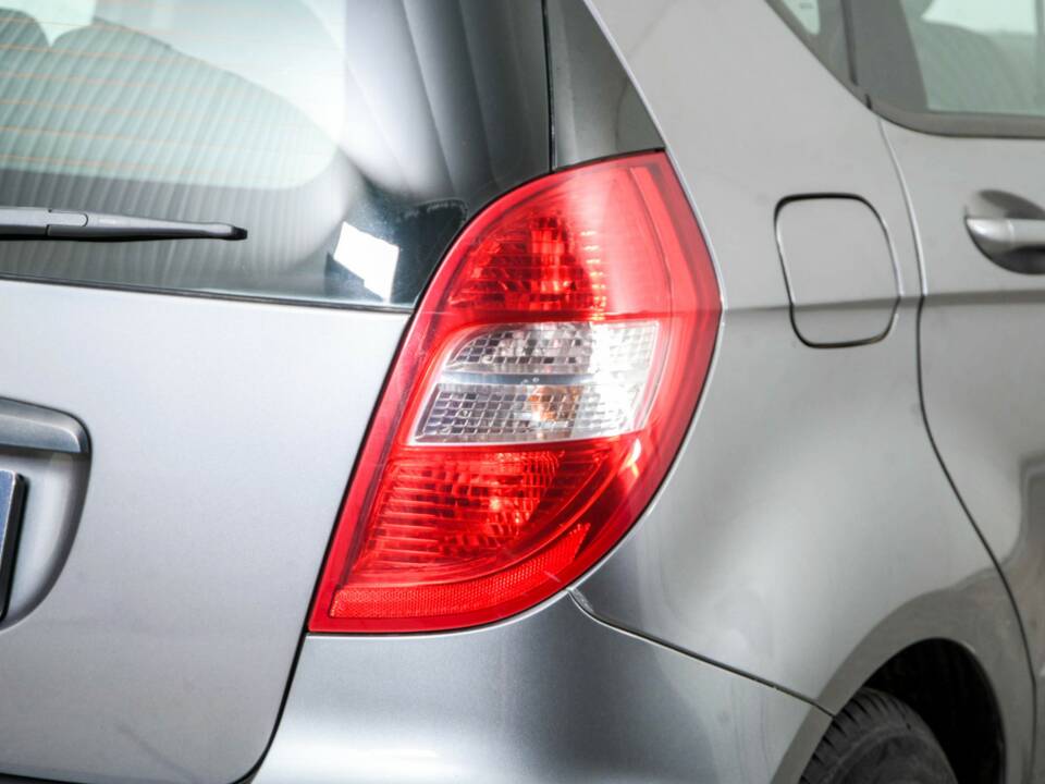 Bild 30/43 von Mercedes-Benz A 160 CDI (2010)