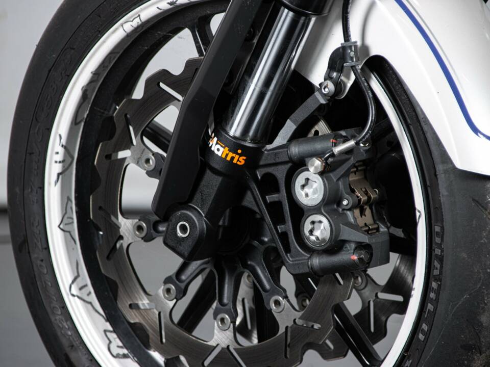 Image 23/50 of Yamaha DUMMY (2007)