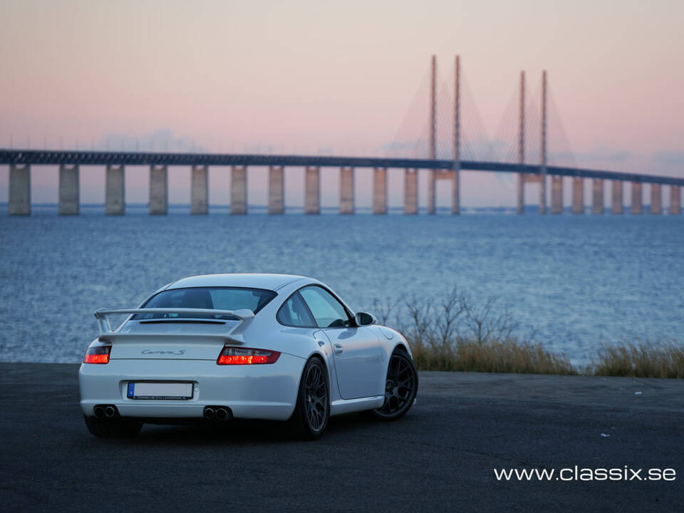 Bild 11/19 von Porsche 911 Carrera S (2005)