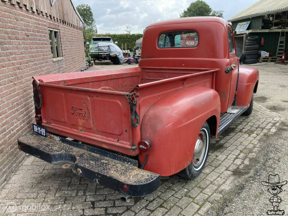 Image 6/31 of Ford F-1 (1949)