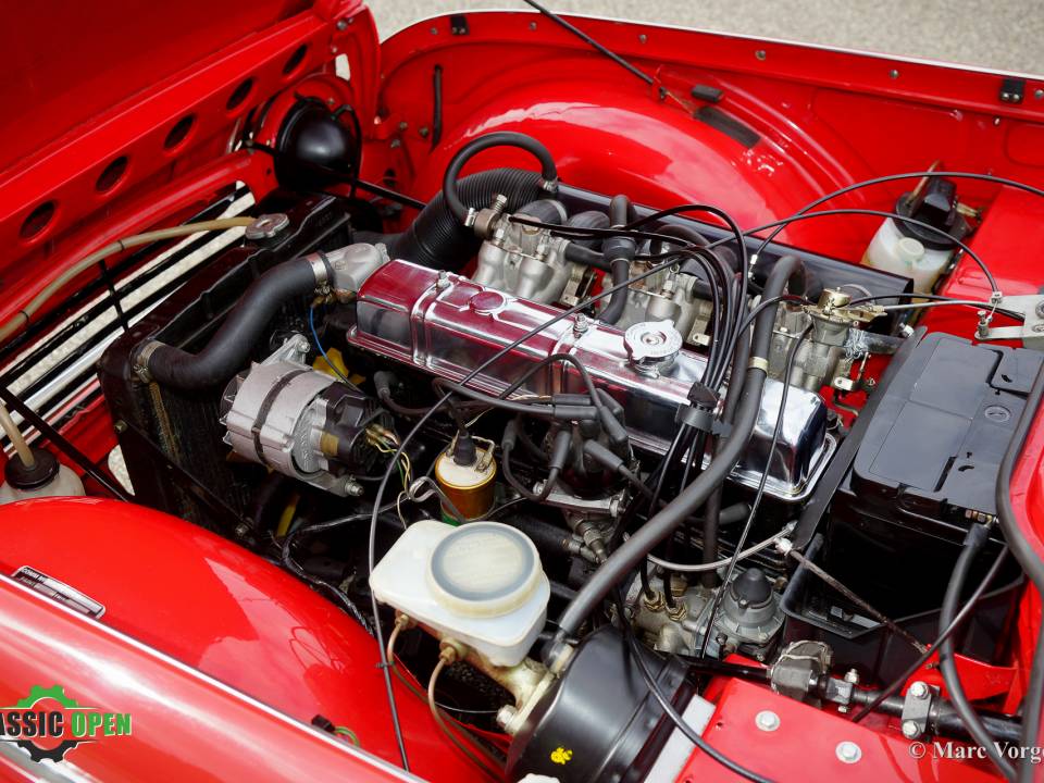 Image 14/36 of Triumph TR 5 PI (1968)