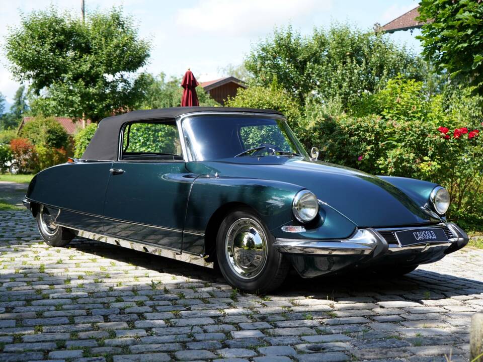 Image 5/48 de Citroën DS 19 (1963)