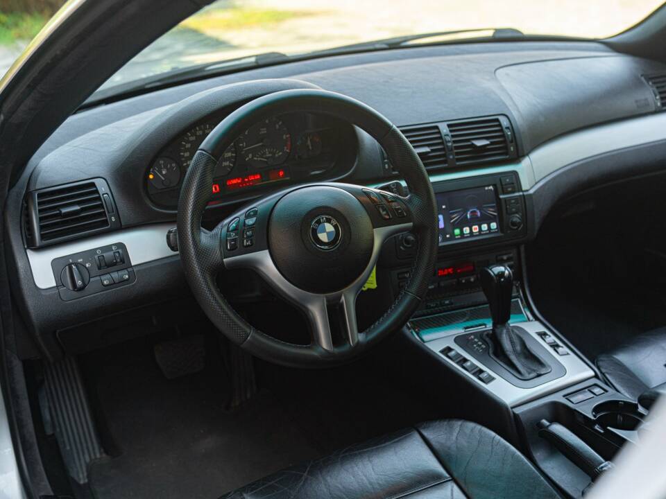 Image 24/50 of BMW 320Ci (2001)