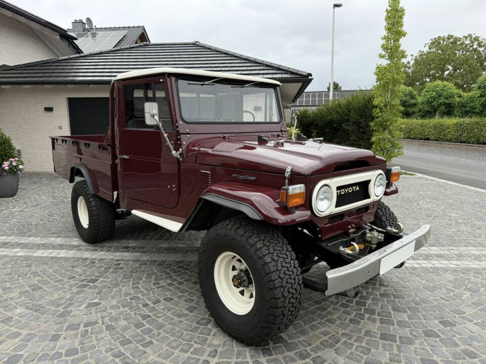 Image 1/8 of Toyota Landcruiser FJ 40 (1975)
