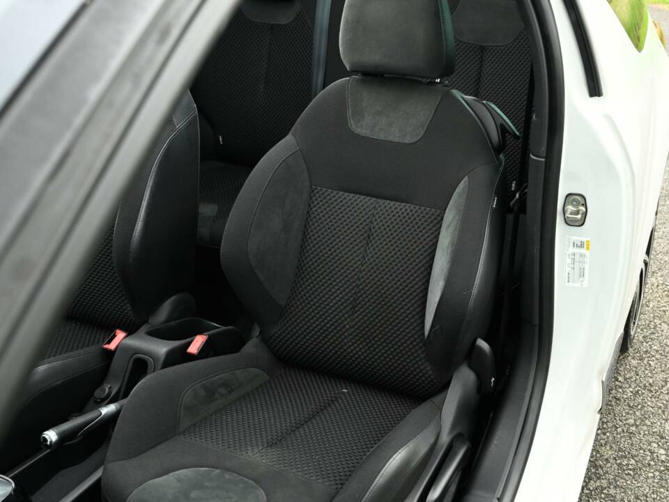 Image 34/50 de Citroën DS3 1.6 THP (2017)