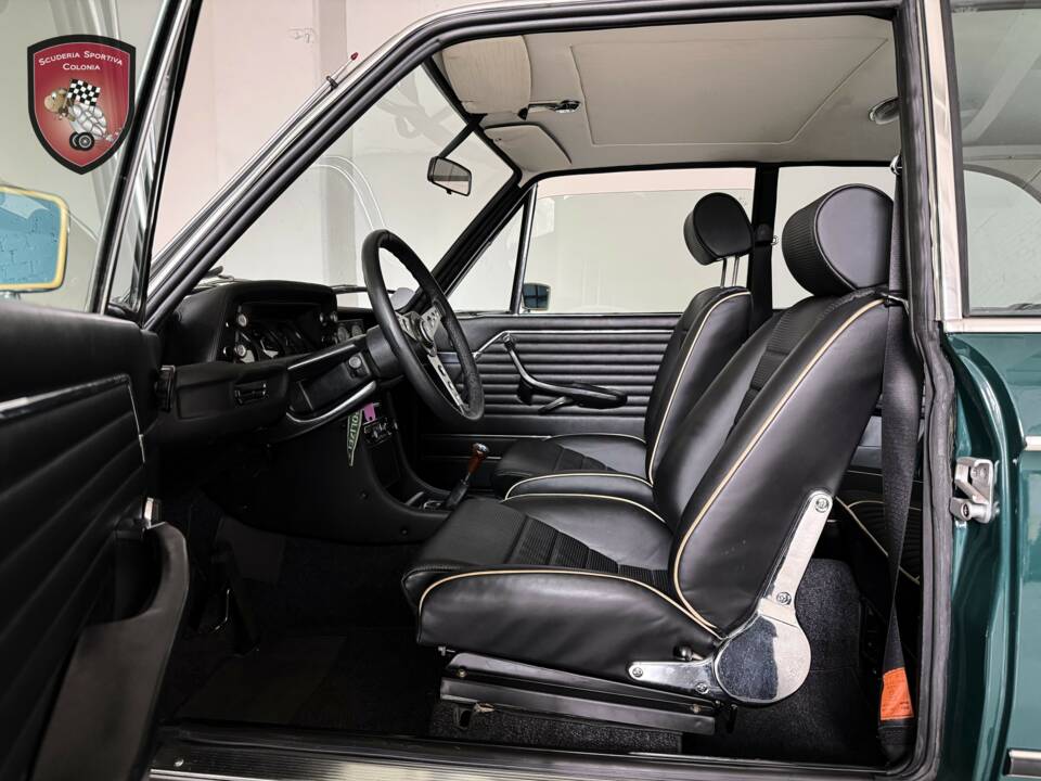 Immagine 37/89 di BMW 2002 tii Touring (1973)