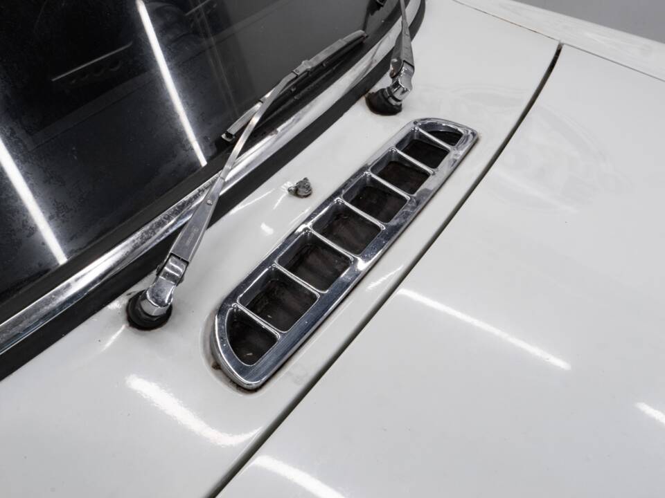 Bild 9/44 von MG MGB GT (1971)