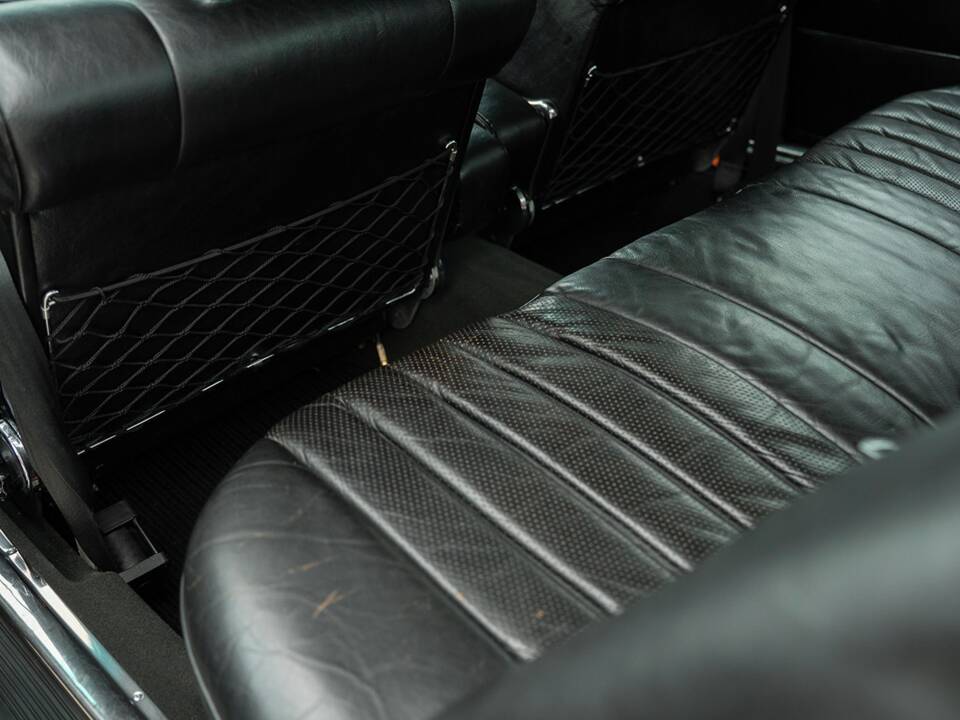 Image 25/50 of Mercedes-Benz 300 SEL 6.3 (1970)