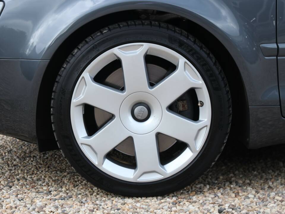 Image 29/50 de Audi S4 (2004)