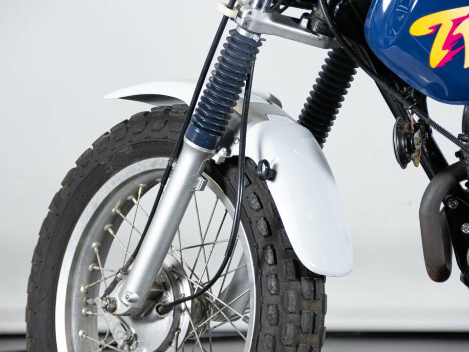 Bild 25/50 von Yamaha DUMMY (1995)