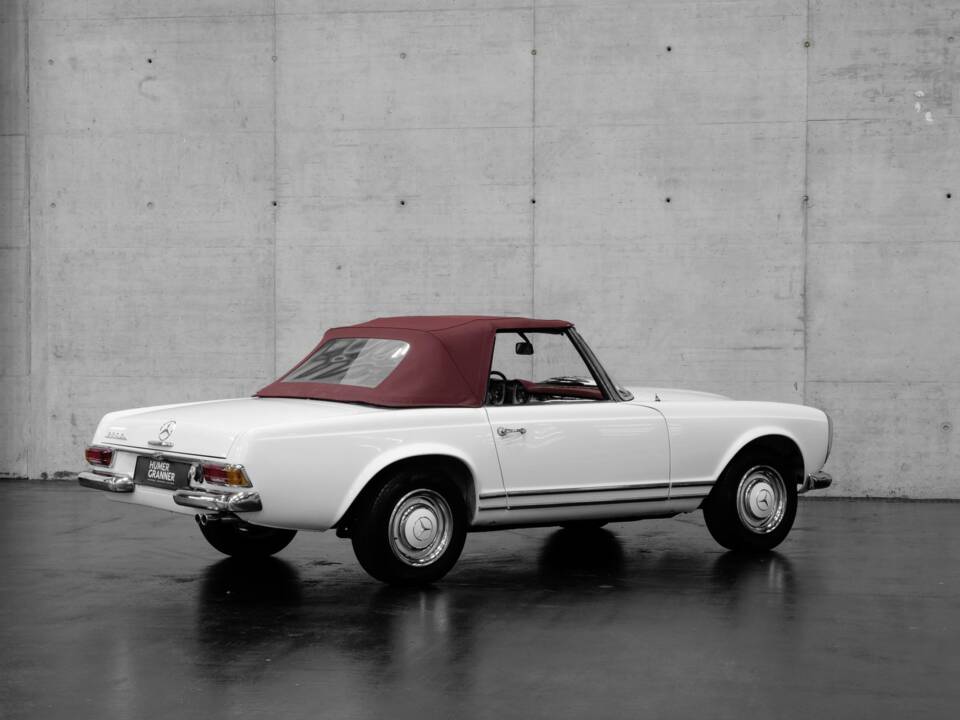Immagine 8/40 di Mercedes-Benz 230 SL (1966)
