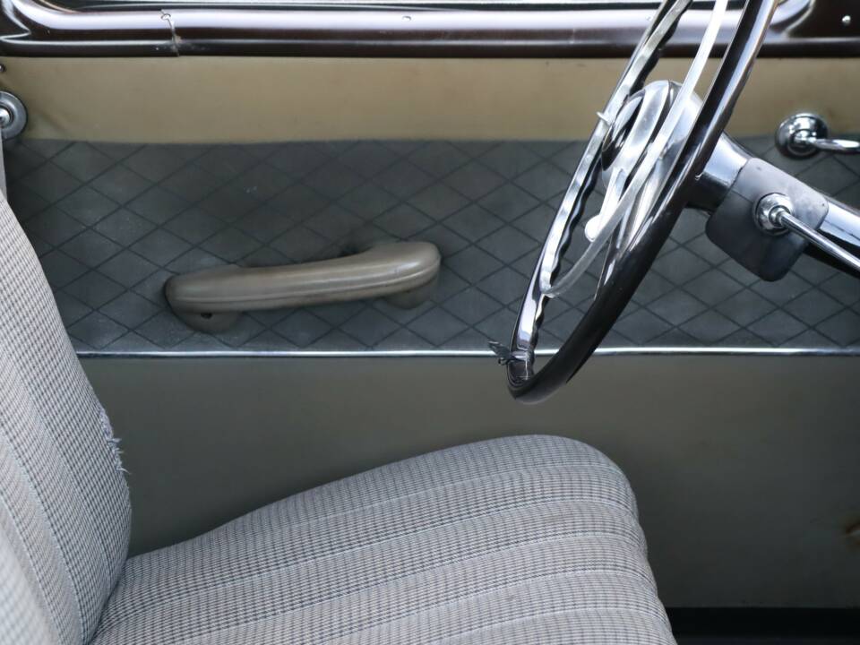Image 18/50 of Mercedes-Benz 180 D (1958)