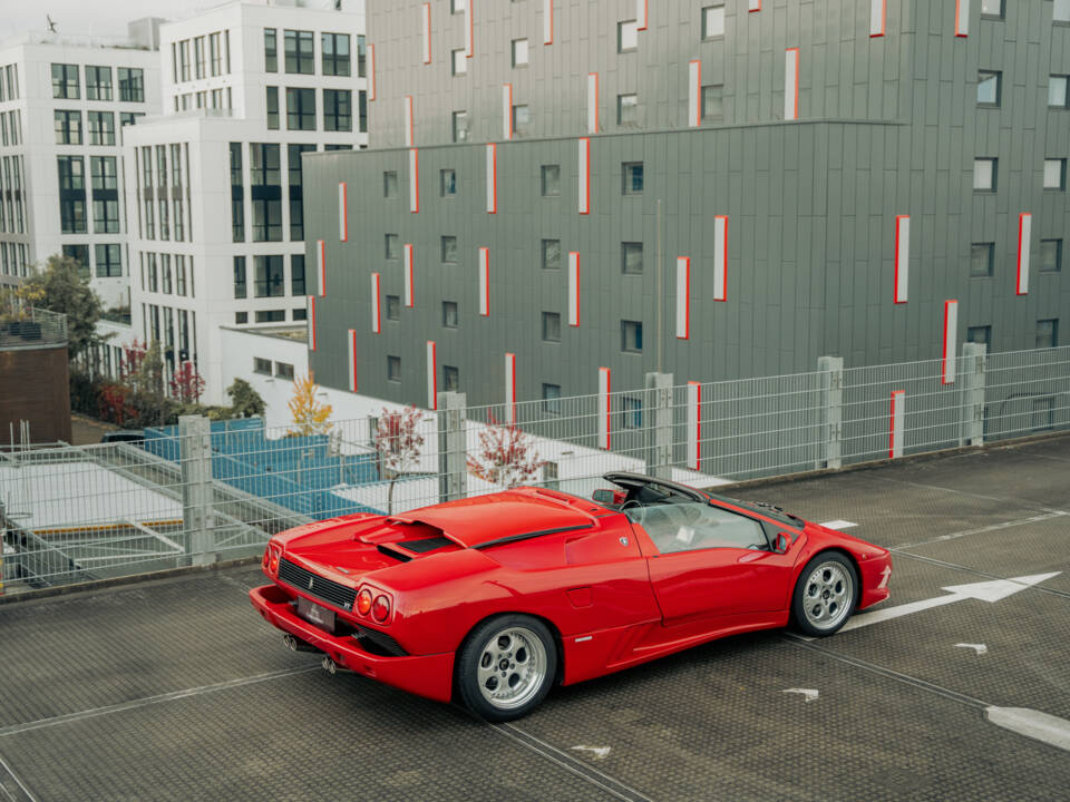 Imagen 12/12 de Lamborghini Diablo VT Roadster (1996)