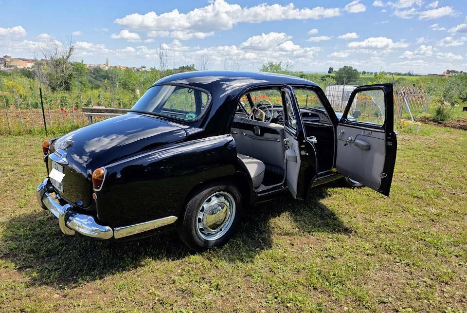 Image 9/90 de Alfa Romeo 1900 Super Berlina (1954)