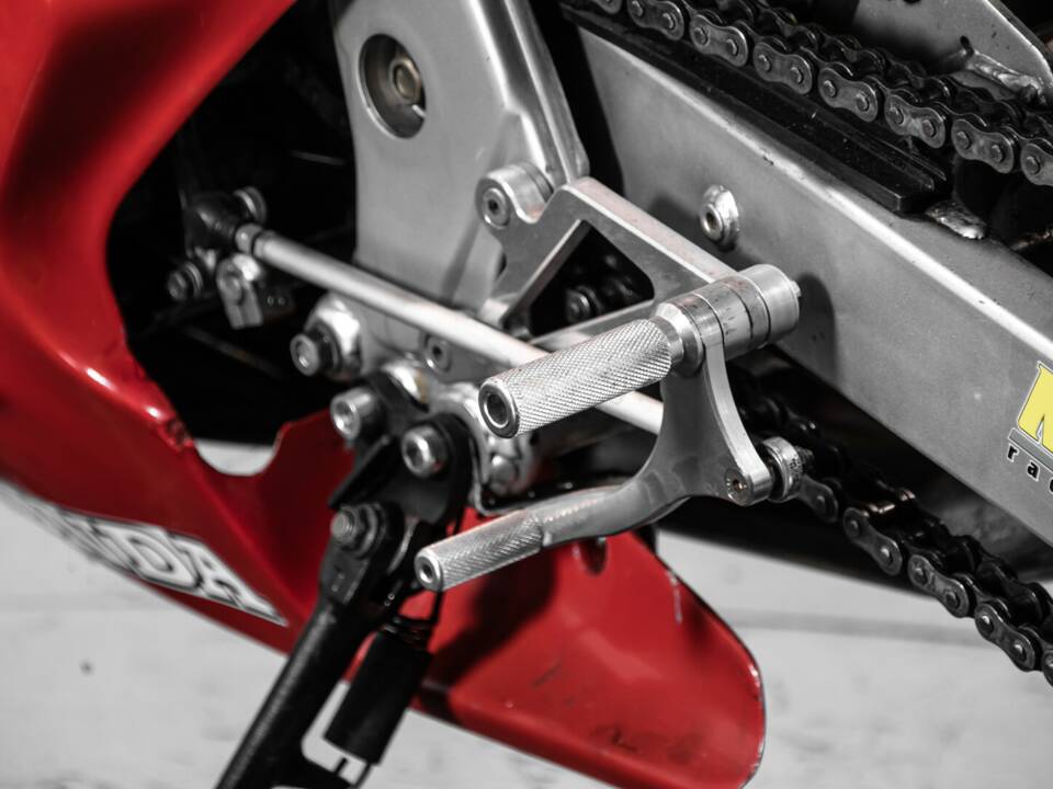 Image 6/33 of Honda CBR 600 F (1994)