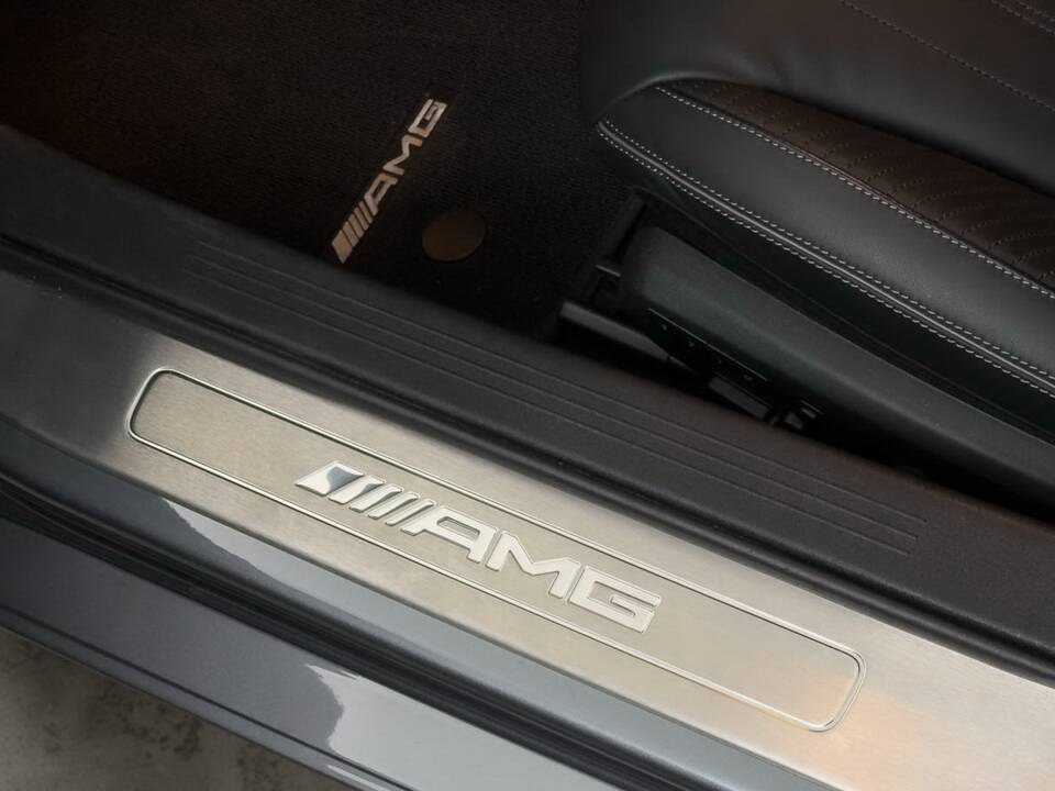 Image 24/29 of Mercedes-AMG GT-S (2015)