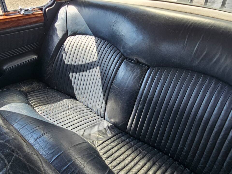 Bild 13/18 von Jaguar S-Type 3.8 (1964)