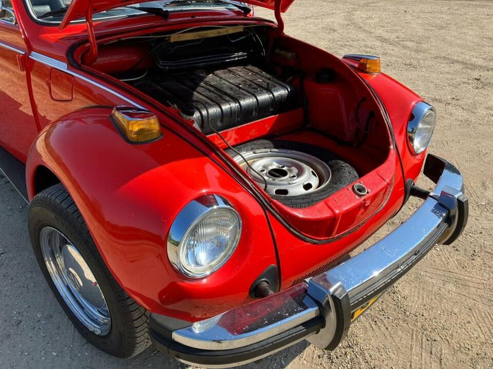 Image 8/8 of Volkswagen Beetle 1303 Fuel Injection (1978)