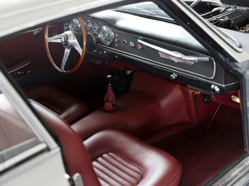 Bild 44/50 von Maserati 3500 GTI Sebring (1963)