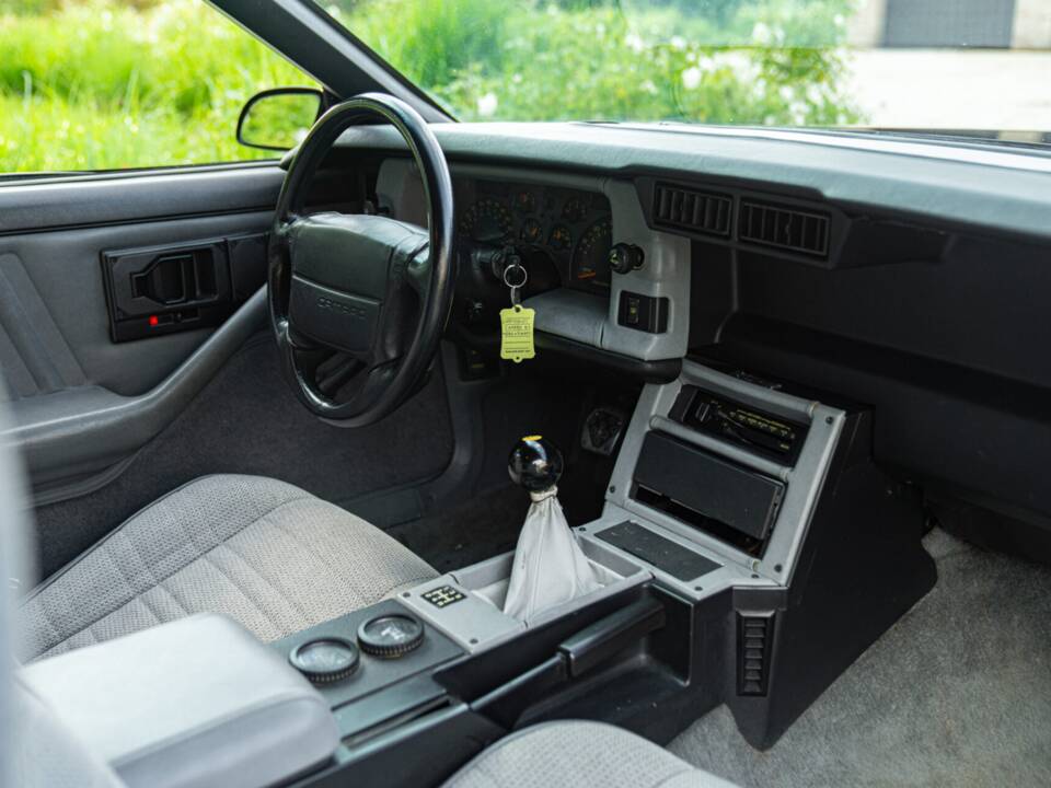 Bild 27/50 von Chevrolet Camaro Z28 (1992)